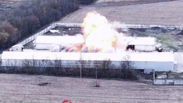 Эпичное уничтожение пункта дислокации со складом матсредств ВСУ попало на видео