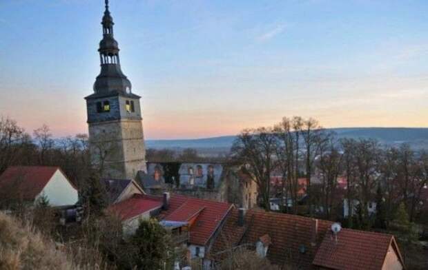 Башня Бад-Франкенхаузена. Германия. Башня БадФранкенхаузена Германия