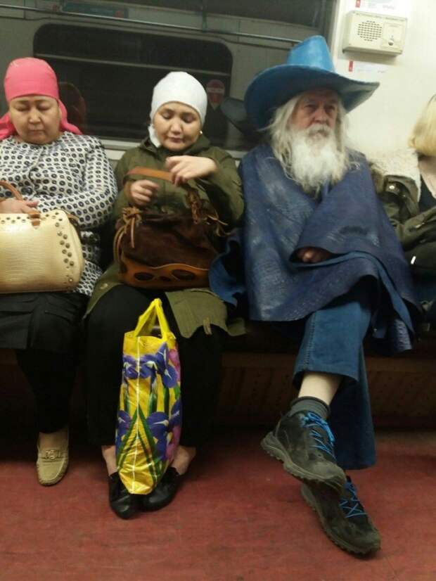 20 людей, которые точь-в точь похожи на известных личностей 20 людей, которые точь-в точь похожи на известных личностей