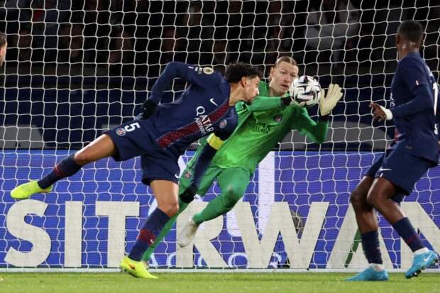 Сафонов отстоял «на ноль» в ЛЧ — девять сейвов и 2,23 предотвращённого гола