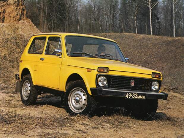 9 место: ВАЗ-2121 "Нива" 1977-1992, самобытный дизайн без заимствований у западного автопрома и передовая концепция. СССР, автодизайн