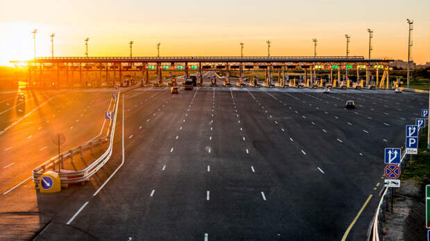 Подорожал проезд по "дачным" направлениям трассы М-11 по пятницам и выходным
