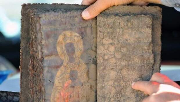 В Турции обнаружили библию, запрещенную к прочтению Ватиканом