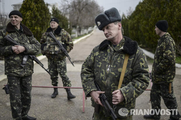 Военнослужащие ВС Украины в Крыму более месяца не получают зарплату