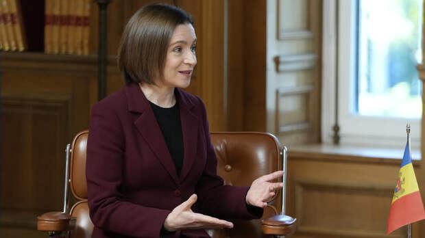 Санду признала желание объединить Молдавию с Румынией