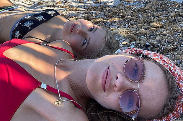 Наталья Водянова вспомнила яркие моменты отдыха с Антуаном Арно, детьми и звездными друзьями в Сен-Тропе