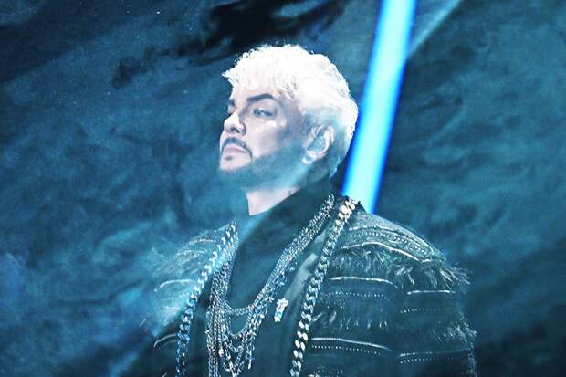 МВД начало проверку из-за похожего на Киркорова мужчины, курящего в аэропорту