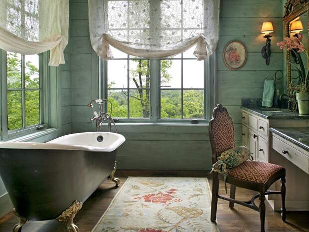 Одно из самых лучших решений - оформление ванной комнаты в симпатичной зеленоватой цветовой гамме.