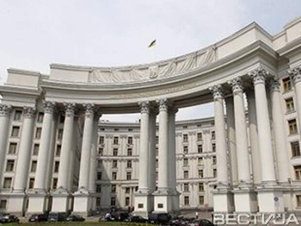 Россия отрицает свою причастность к обстрелу территории Украины Россия отрицает свою причастность к обстрелу территории Украины