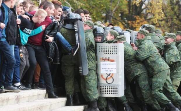 Развалят ли США Украину?