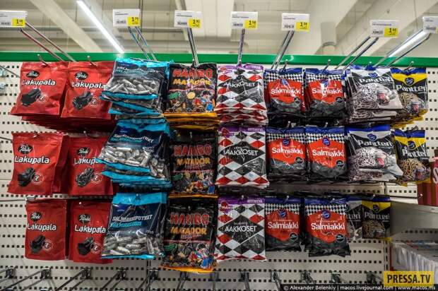 Чем закупаются соотечественники в финских супермаркетах (40 фото)