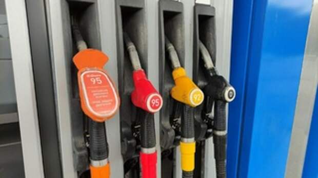 Заправка в городе / Фото: amic.ru