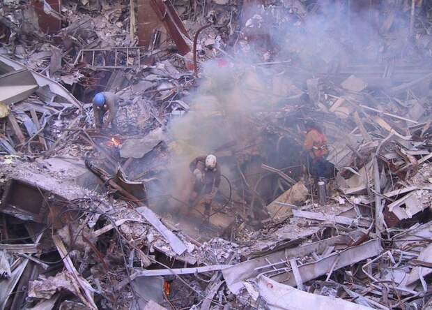 На барахолке в США нашли тысячи неизвестных снимков последствий теракта 11 сентября
