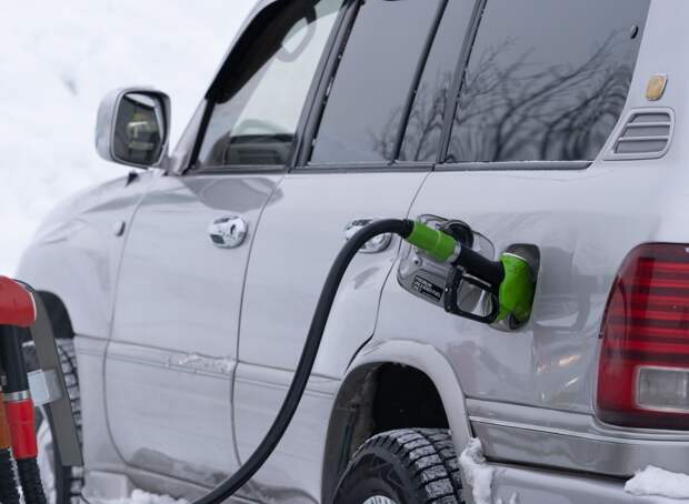 Темпы роста цен на автомобильное топливо в России оценили