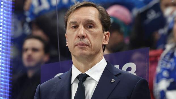 Тренер «Динамо» — о поражении от «Авангарда»: «Шайбу плохо двигаем, отдаем нечеткие пасы, друг на друга обижаемся»