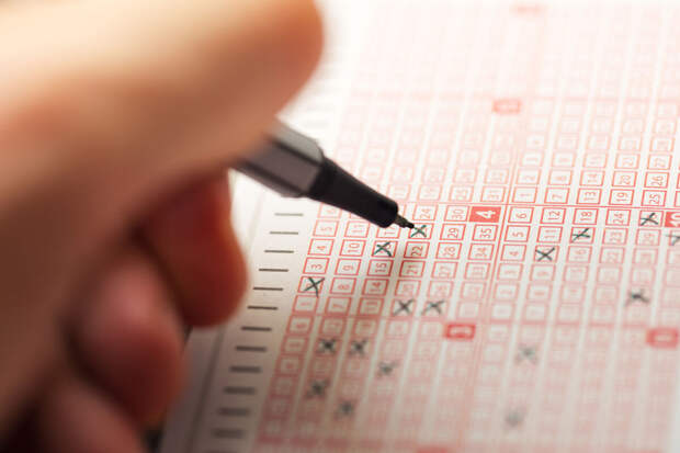 Трое уральцев стали мультимиллионерами, но не забрали деньги