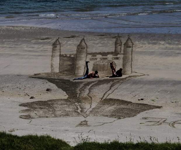 Художник Джейми Харкинс и его 3D рисунки на песке изображение 5