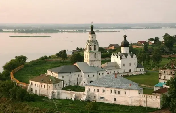 Свияжск – остров-село посреди реки.