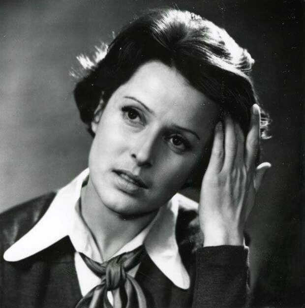 40 лет счастья и 20 лет забвения: как роковая встреча на курорте изменила жизнь Нелли Корниенко