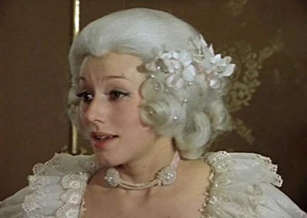 Елена Дриацкая в фильме *Труффальдино из Бергамо*, 1976 | Фото: kino-teatr.ru Елена Дриацкая в фильме *Труффальдино из Бергамо*, 1976 | Фото: kino-teatr.ru