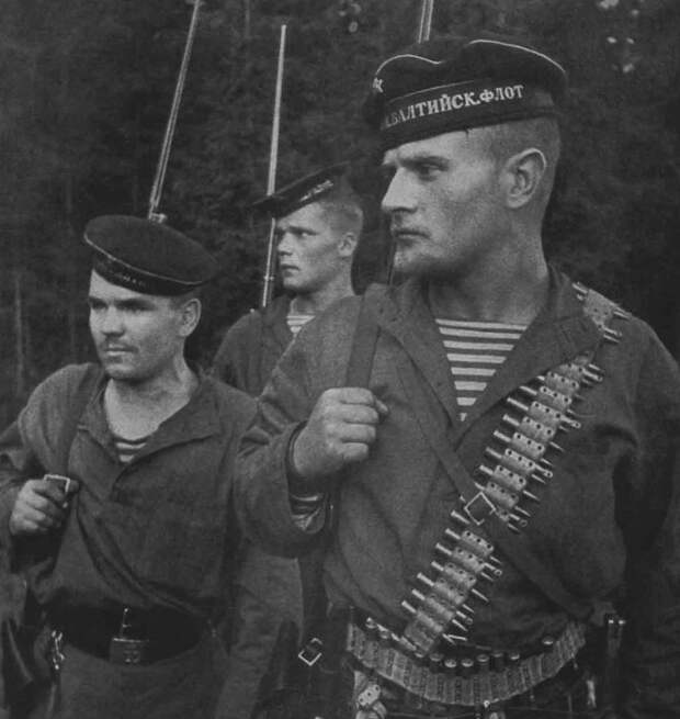 «Черные бушлаты»: что надо знать о русских морпехах