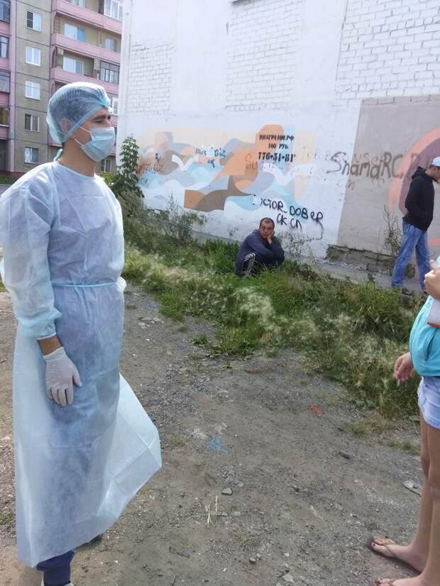 Житель Челябинска раз в неделю ездит на теплотрассу и делает перевязки бездомным Челябинск, Медицина, бездомные, волонтеры, благотворительность, длиннопост