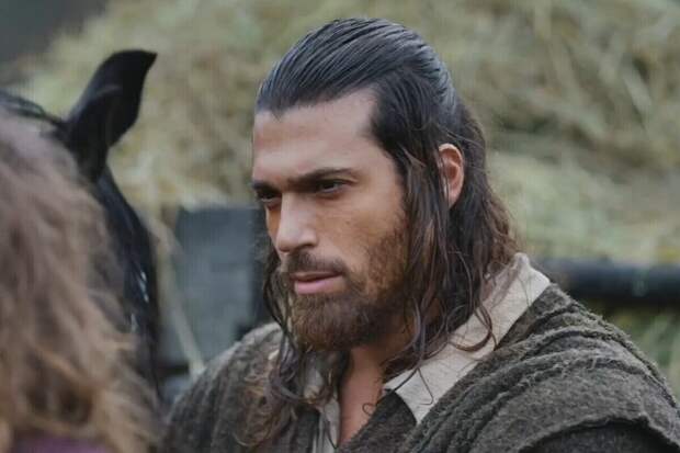 «Я не имею к этому отношения»: Джан Яман резко ответил на слухи о задержании с наркотиками