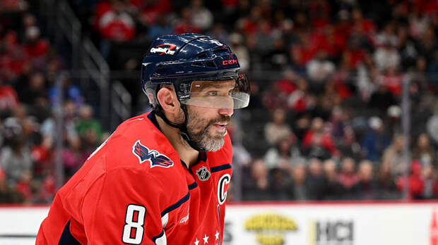 Мама Овечкина призналась, что не спит ночами, когда играет её сын