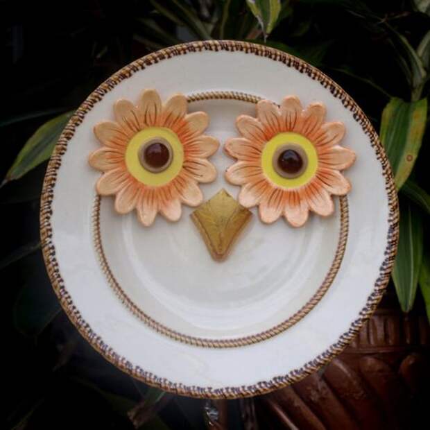 Whooo Owl Hoot Glass Plate Flower repurposed by ARTfulSalvage, $42.00: 