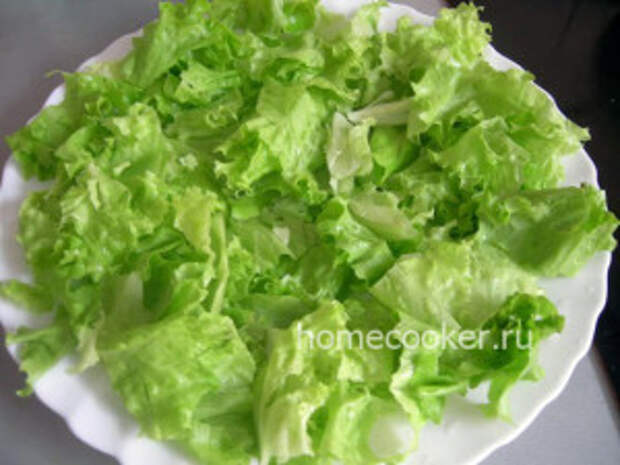 Салат цезарь с курицей Listya salata 300x225 Салат цезарь с курицей