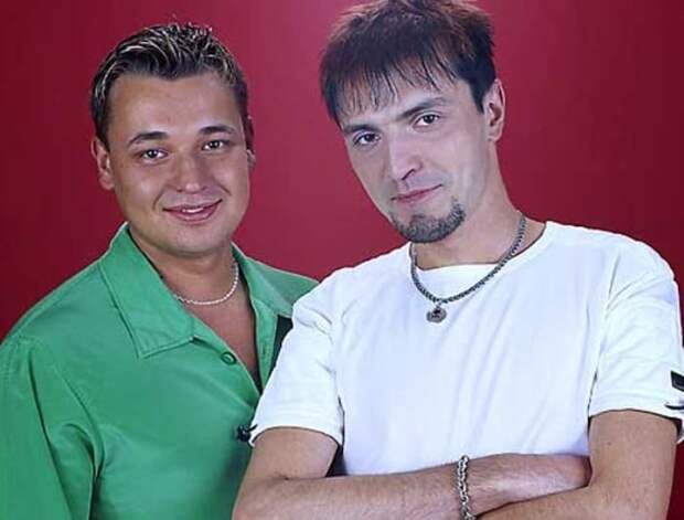 Основатели и лидеры группы *Руки вверх* | Фото: megalyrics.ru