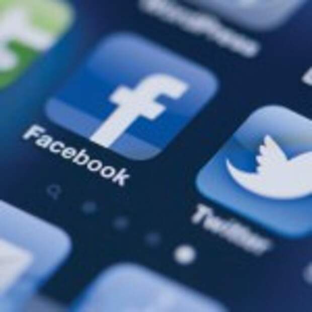 Facebook-Twitter-iPhone