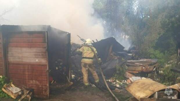 Место пожара / Фото: пресс-служба ГУ МЧС России по Алтайскому краю