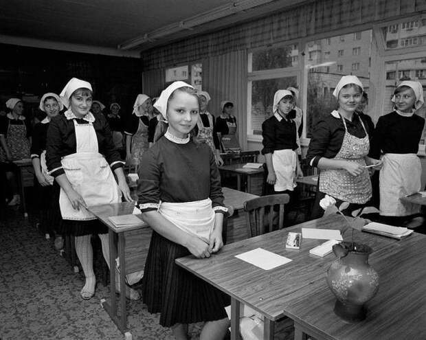 Открытый урок труда в киевской школе. СССР, 1988 год.