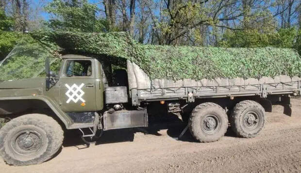 Действующая в Харьковской области боевая техника группировки «Север» получила новый тактический знак