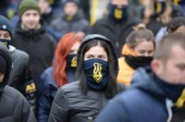 Украинские националисты разгромили Киев. Почему власти страны бездействуют? Украинские националисты разгромили Киев. Почему власти страны бездействуют?