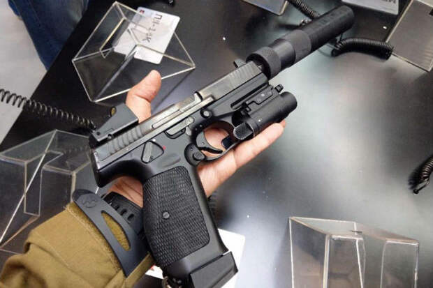 ПЛ-15: смотрим новый пистолет ФСБ