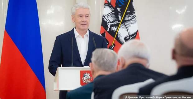 Собянин вручил многодетным семьям почетный знак «Родительская слава города Москвы» / Фото: Д.Гришкин, mos.ru