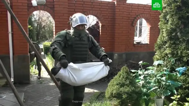 Минобороны: российские военные разминируют частные дома в Херсонской области