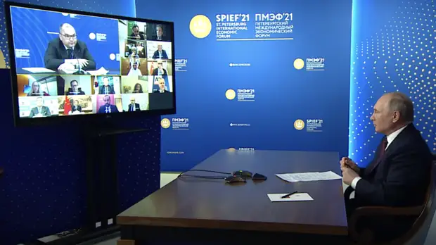 «Нужно во главу угла ставить вопросы гуманитарного характера»: Путин — о всеобщей борьбе с пандемией COVID-19