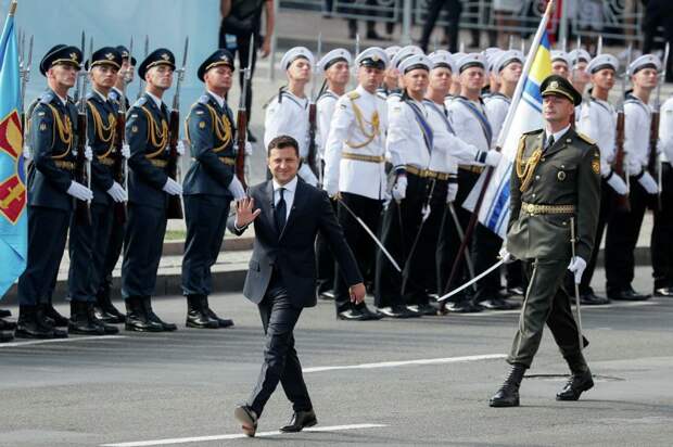 Зеленский на параде в День независимости Украины 24.08.21.jpg