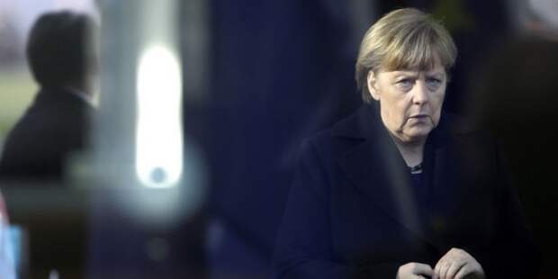 Соратник Меркель сообщил ее о планах баллотироваться на четвертый срок