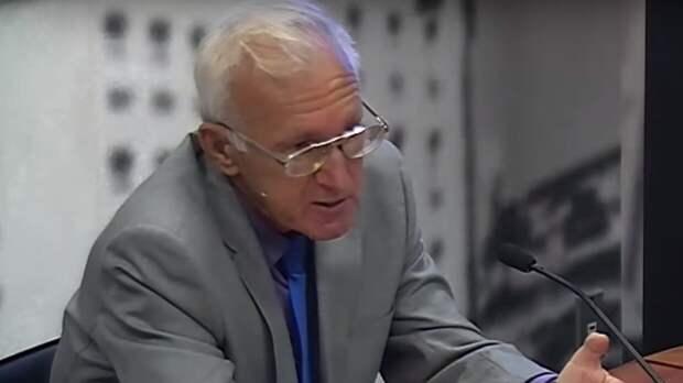 Асад поддерживает студентов, возвращая образование в Сирии на довоенный уровень Асад поддерживает студентов, возвращая образование в Сирии на довоенный уровень