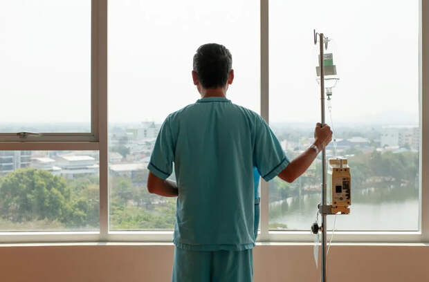 В России впервые ввели персонализированную мРНК‑вакцину против рака — как она действует