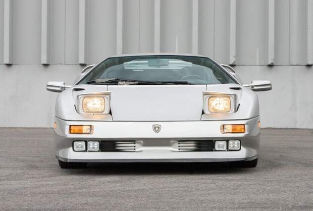 Редкий суперкар Lamborghini Diablo SE30: таких было выпущено 150 экземпляров