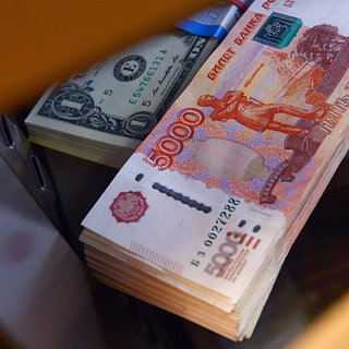 Россияне оформили кредитов на 32 триллиона рублей