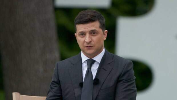 Сторонники Порошенко подали в правоохранительные органы заявление о госизмене Зеленского