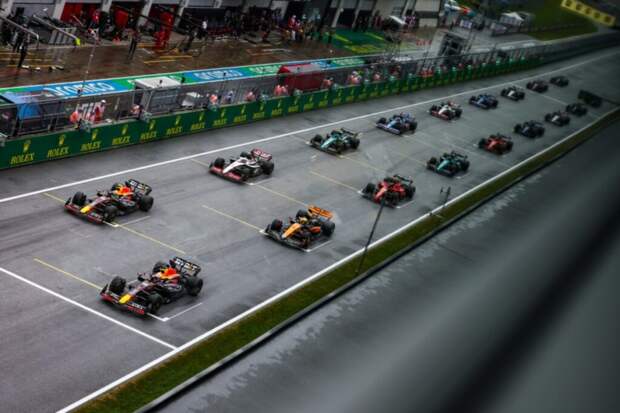 Составлен рейтинг самых богатых пилотов «Формулы-1»