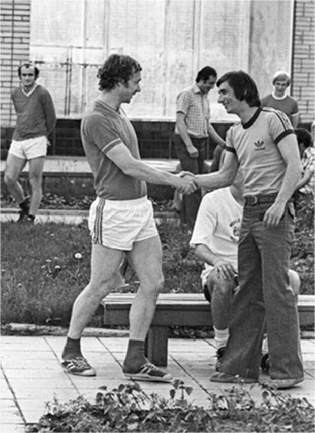 Футболисты столичного "Спартака" Олег Романцев и Георгий Ярцев. 1970-е. Фото Игоря Уткина /Фотохроника ТАСС СССР, фото знаменитостей