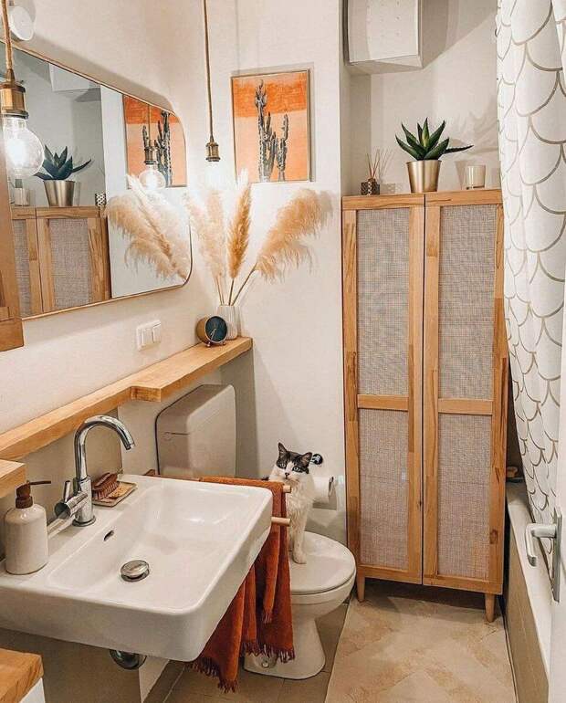 Создаем дома ощущение отпуска. Интерьер маленькой ванной комнаты в тропическом стиле